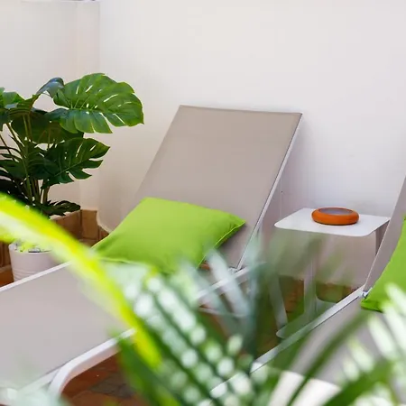 Apartment Victory Village T1 & Rooftop Terrace *