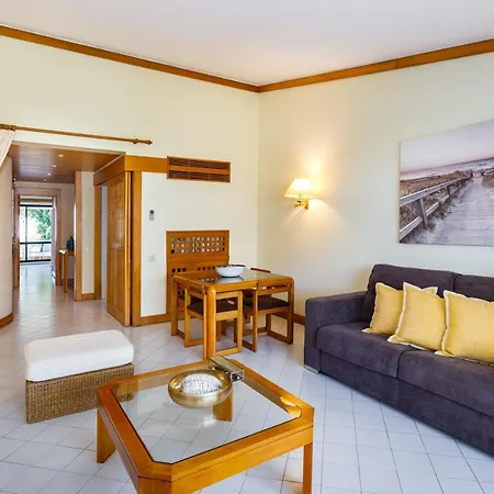 Victory Village T1 & Rooftop Terrace Daire